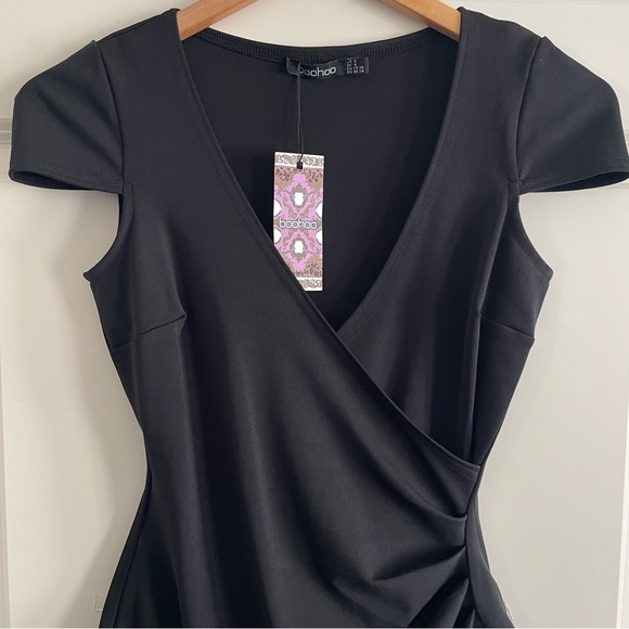 Boohoo Black Asymmetrical Wrap Dress Rushed Waist Little Black Dress Cap Sleeves - Picture 11 of 16